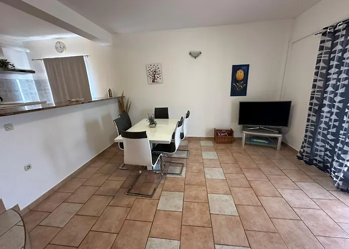 Remi * Starigrad Paklenica